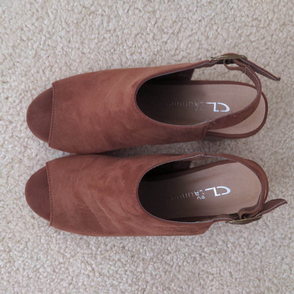Chinese Laundry Cinnamon Suede Peep-Toe Bootie (Size 7.5) - Picture 5 of 7